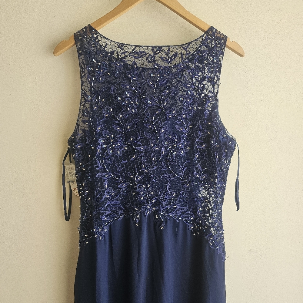 Mac Duggal Navy Blue Prom Dress - Picture 11 of 13